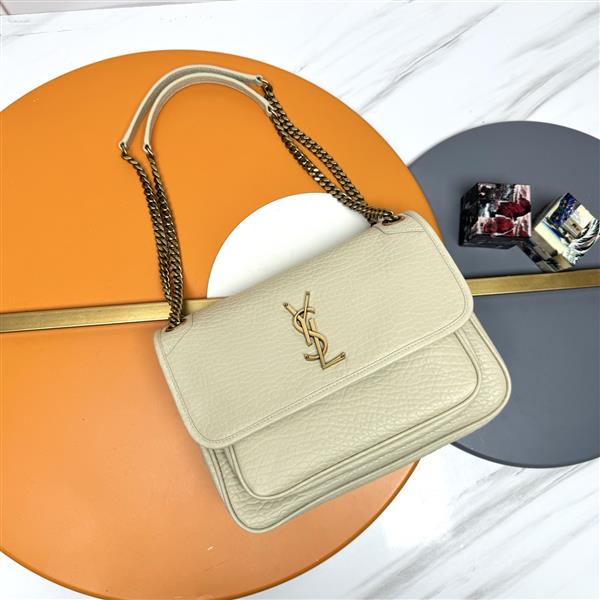 2026127204340843 620